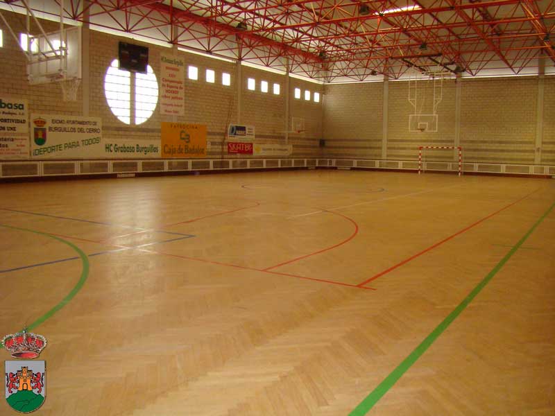 BURGUILLOS DEL CERRO (BADAJOZ) - Pista de Patinaje Polideportivo Municipal