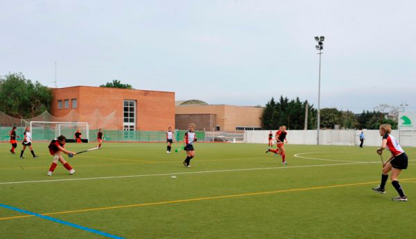 CASTELLDEFELS (BARCELONA) - Campo de Hockey Hierba de la VÍA FÉRRIA - CASTELLDEFELS