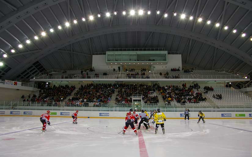 JACA (HUESCA) - Pista de Hockey Hielo de JACA