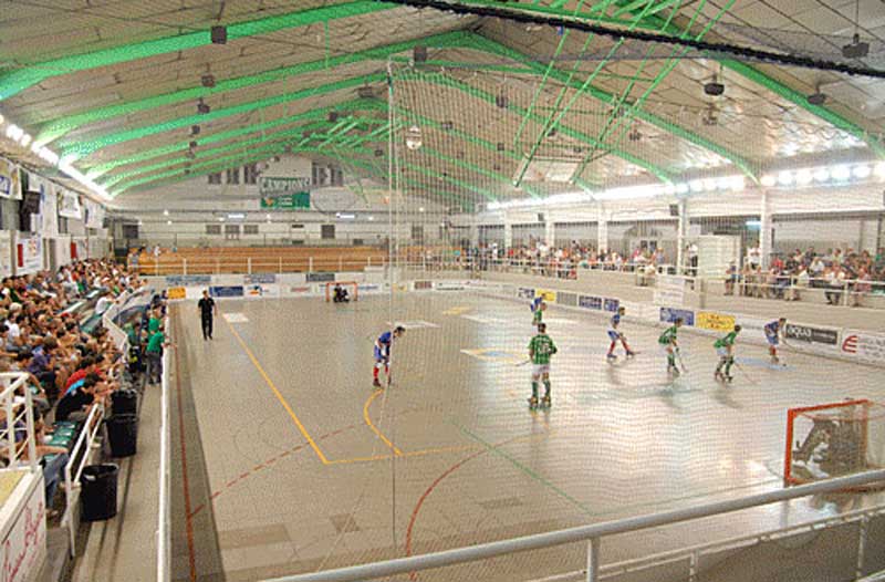 VILANOVA I LA GELTRÚ (BARCELONA) - Pista de Hockey Patines LES CASERNES